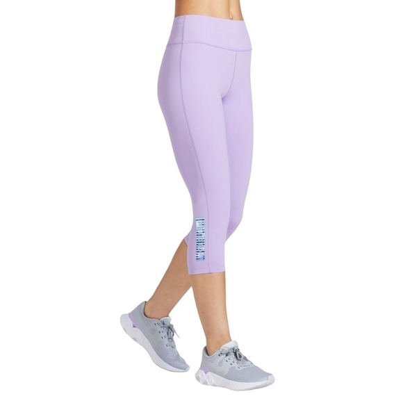 Peloton Pants - PELOTON Essential Capris Leggings Basic Cycle Pants Medium Lavender Workout